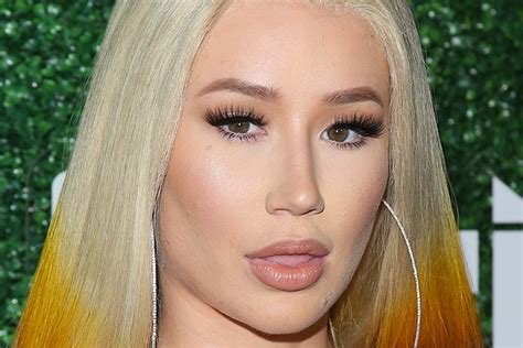 iggy azalea nudes|Iggy Azalea felt violated by nude photo leak